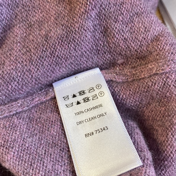 Tahari 💯 Cashmere Luxurious Sweater New With Tags - Picture 12 of 16